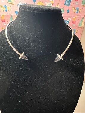 Open-Front Silver Tone Spike Choker Necklace